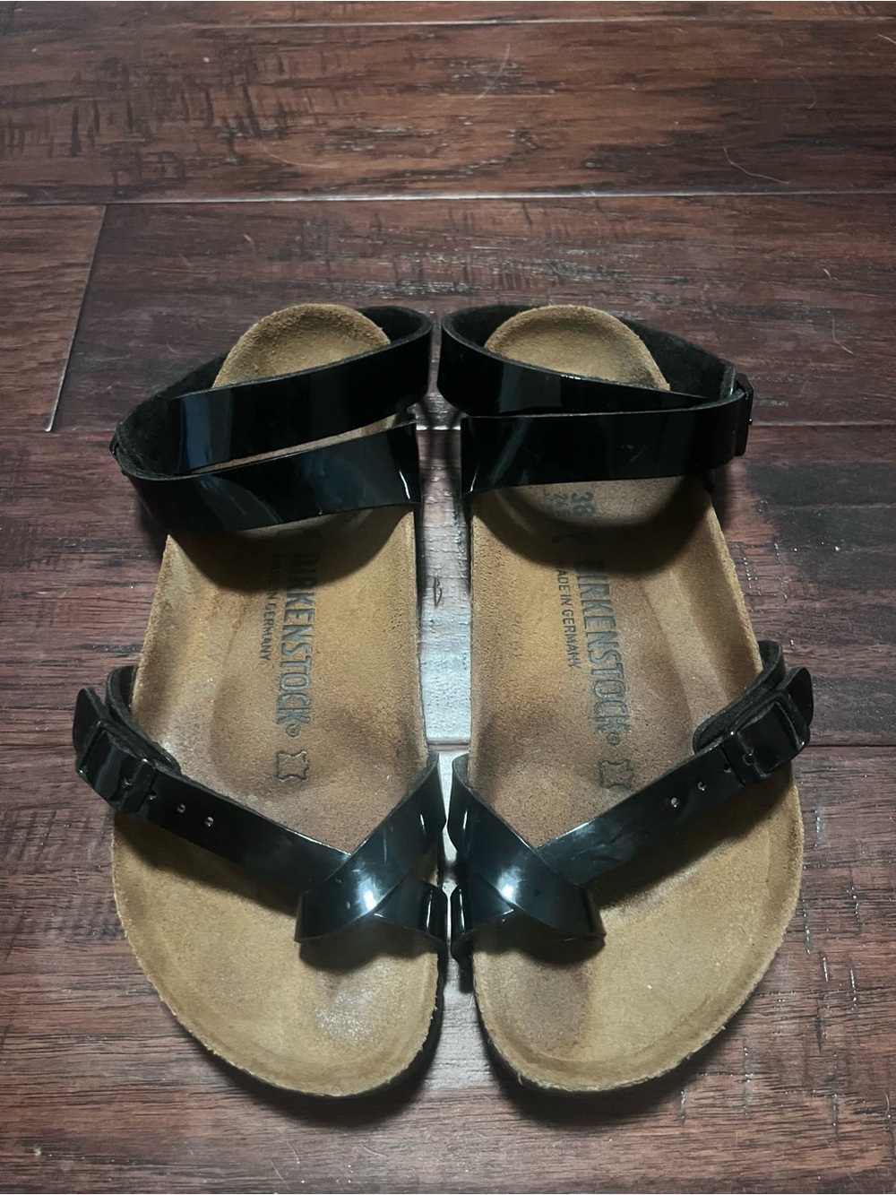 Birkenstock Yara Women's Black Patent Strap Sandals Size 38